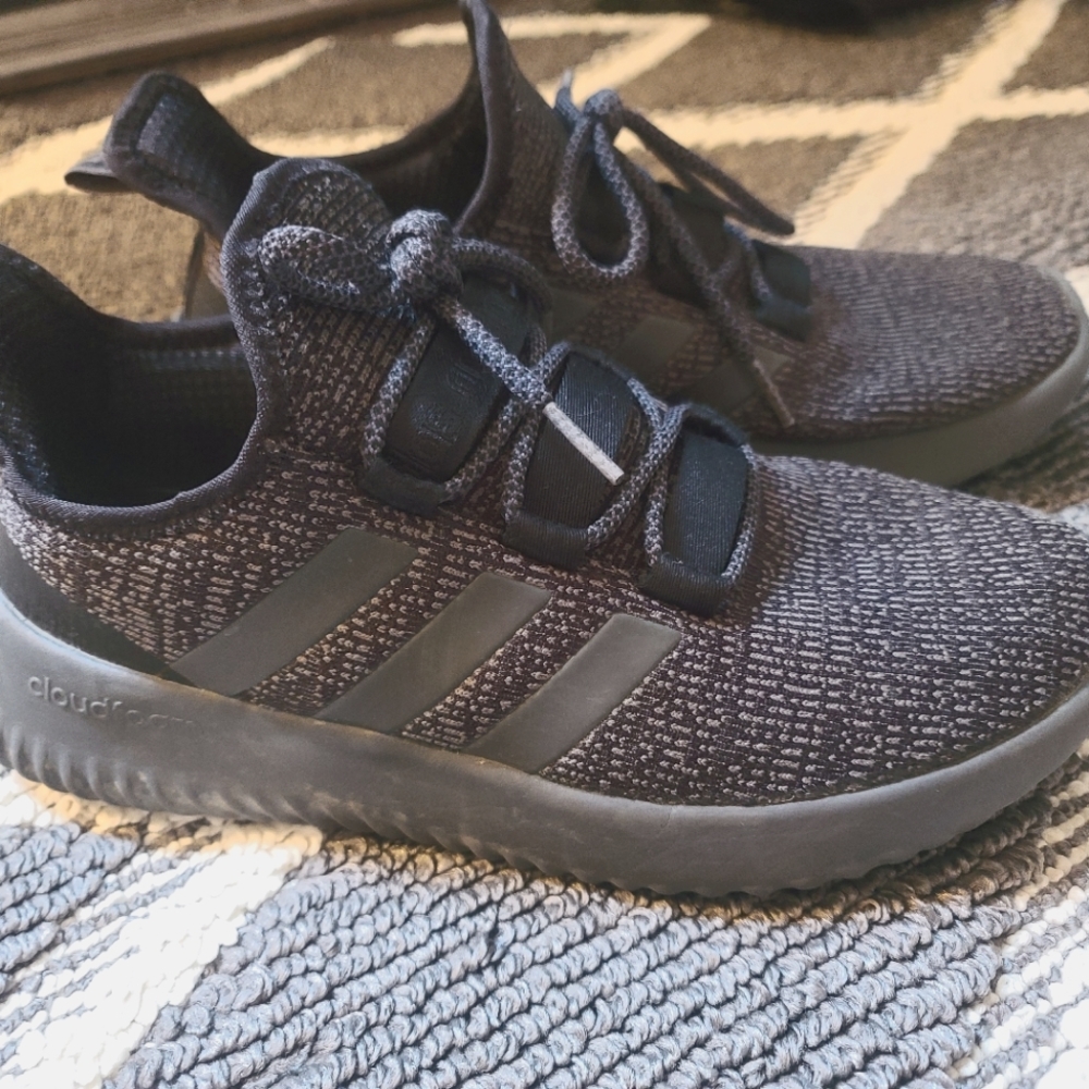 Mens Adidas Cloudfoam Size 7